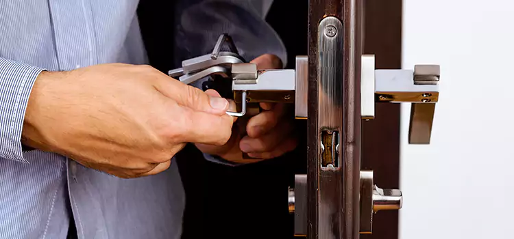 Commercial Door Lock Repair North Babylon