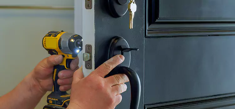 Commercial Door Lock Installation North Babylon